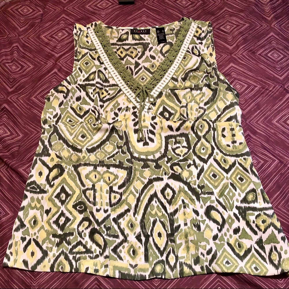 Women’s Axcess Sleeveless Print Top, EUC, XL